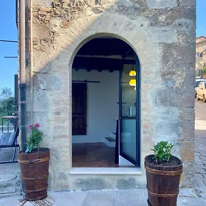Corner Nest In , Montalcino Italy